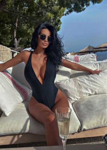 Зоя, Г. Троицк